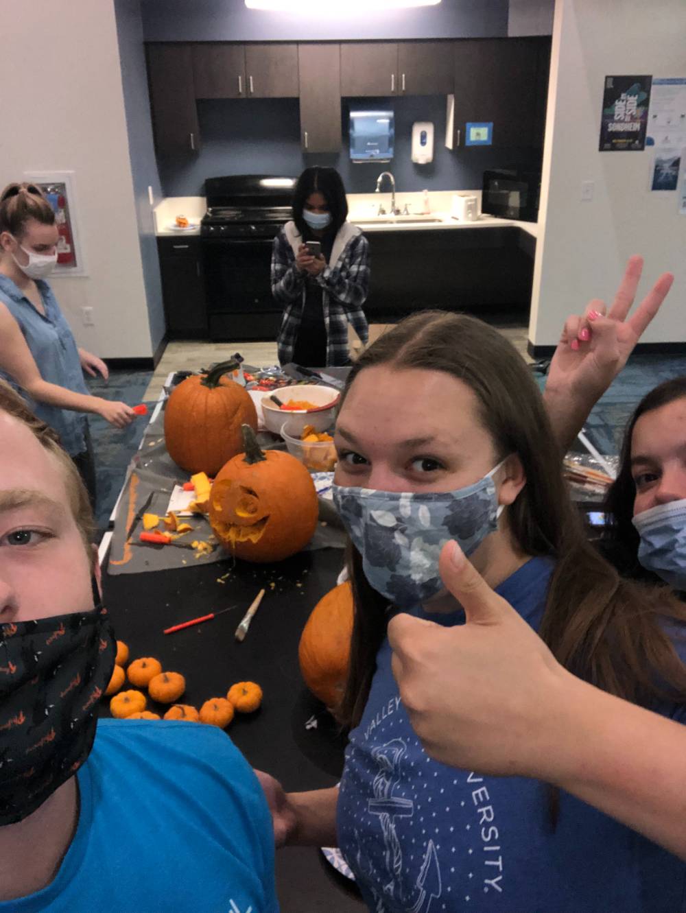Resident Assistant Programming Event pumpkins